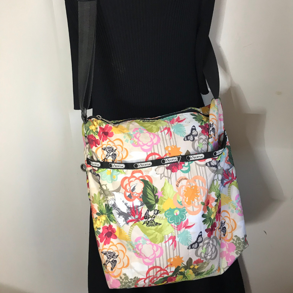 Lesportsac Multi Color Large Crossbody Bag - Picture 6 of 8